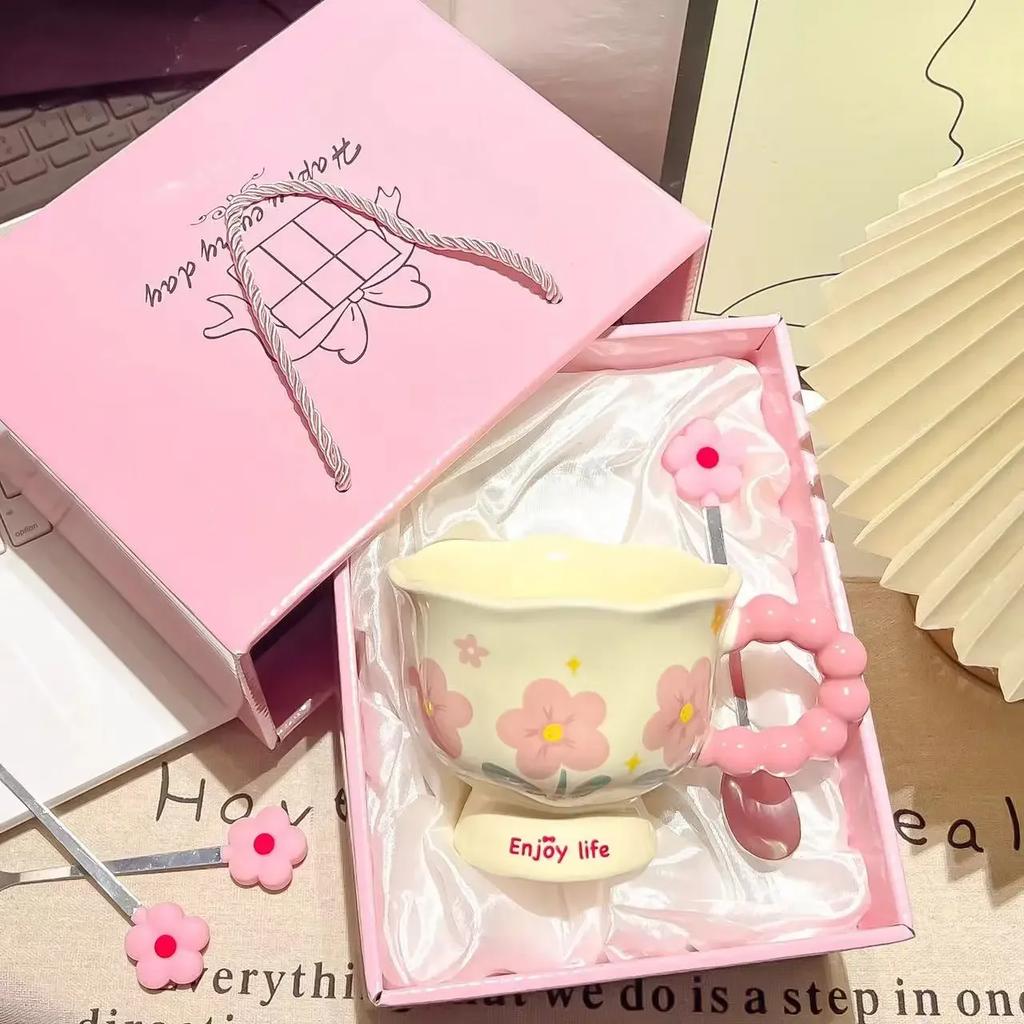 Girls Birthday Gift Ceramic Coffee Mug Creative Flower Design High Value Household Cup