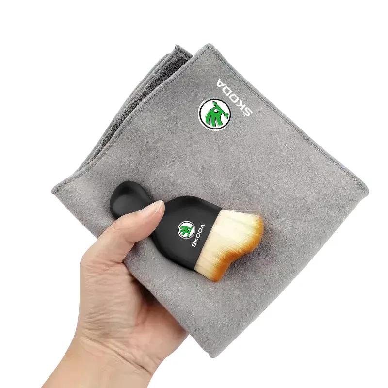 NADH5 Car Interior Cleaning Soft Brush With Car Wash Towel Microfiber Cleaning Rag Cloth For Skoda Fabia Octavia Kodiaq Superb Karoq
