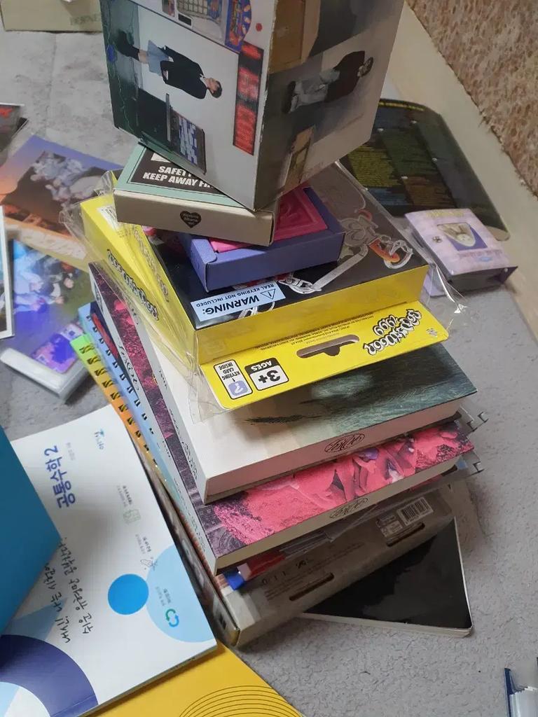 BOYNEXTDOOR's Bonnek will also be subject to disciplinary action. Used