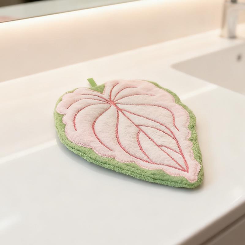 Подвесное полотенце из кораллового флиса в форме листа для уборки кухни и ванной