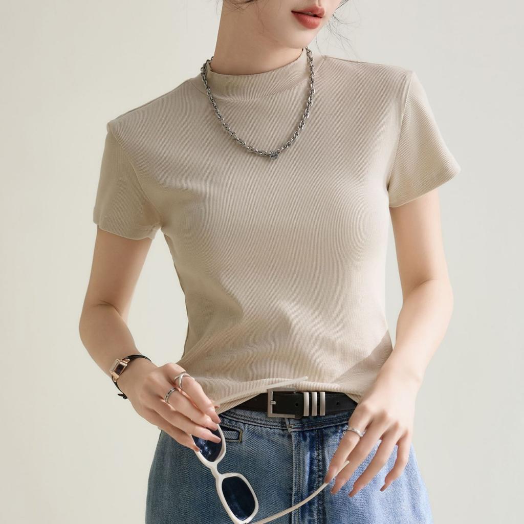 Прохладный темперамент, облегающая однотонная футболка с круглым вырезом на одно плечо и короткими рукавами для женщин, весна и лето 2024, новый высокоэластичный внутренний топ