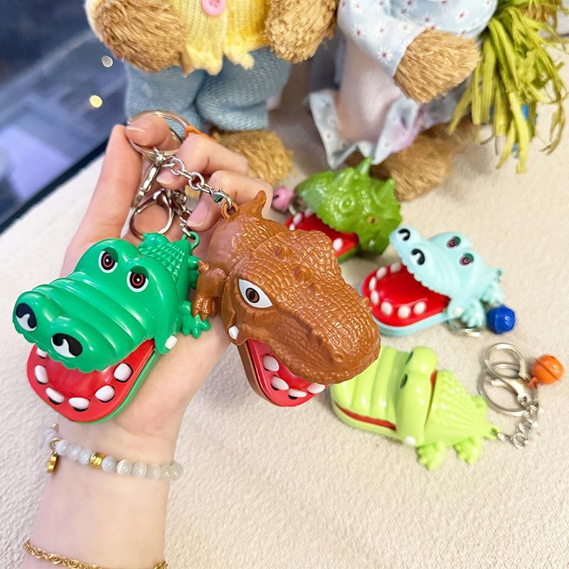 Crocodile Teeth Toys Keychain Children's Crocodile Fingers Reaction Training Dinosaurs Animal Pull Back Trick Game Family