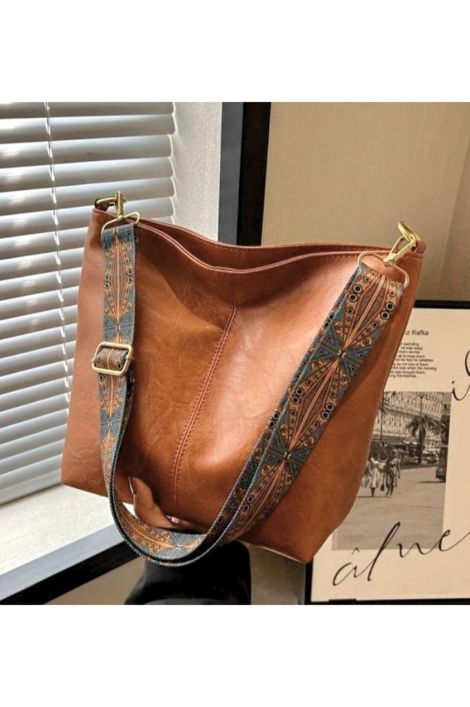 Женская стильная и полезная сумка на плечо Кремовая женская роскошная сумка на плечо с узорчатым ремешком и застежкой-молнией Качественное исполнение и мягкая искусственная кожа