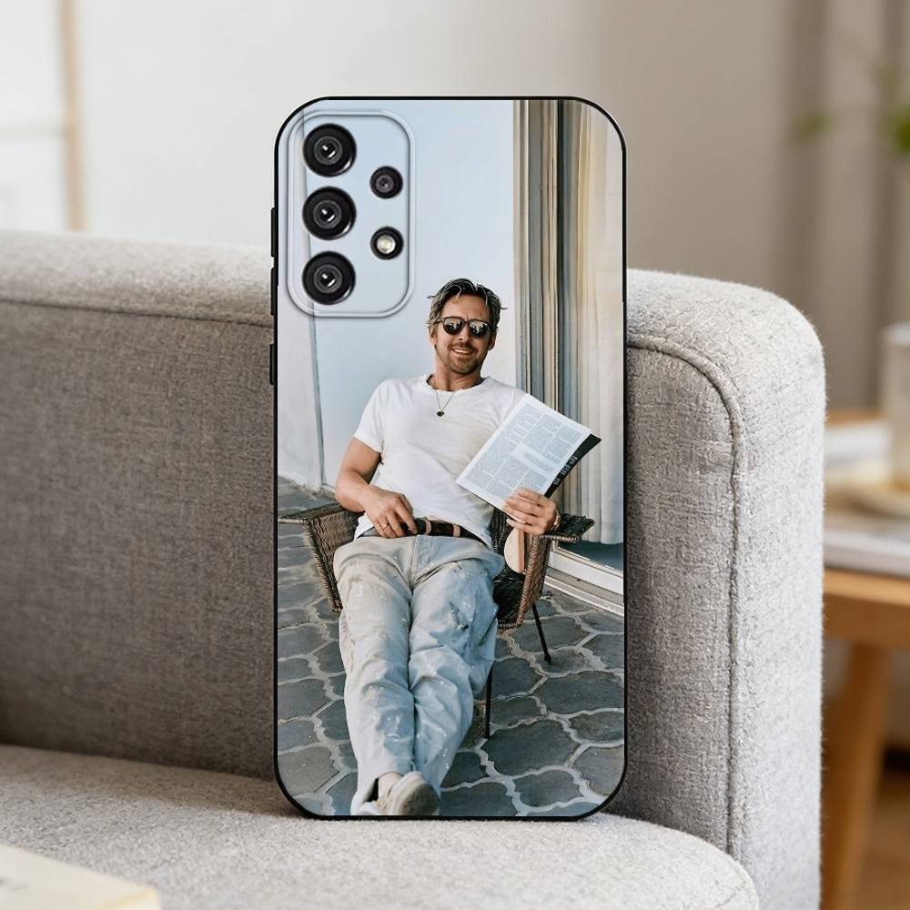 Famous Actor R-Ryan Gosling Phone Case For Samsung S25,S24,S21,S22,S23,S30,Ultra,S20,Plus,Fe,Note,10,9,5G Black Cover