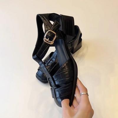 Женская обувь – Сандалии