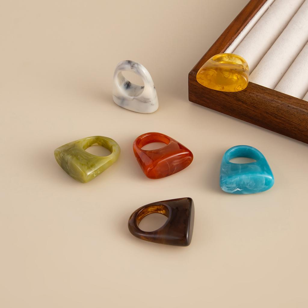 Модное градиентное кольцо из смолы с квадратной и треугольной огранкой, дизайнерское кольцо-лента в форме женской сумочки, повседневные минималистичные украшения в стиле INS