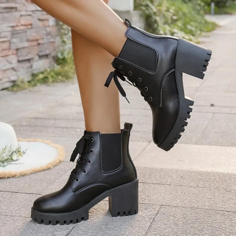 Autumn/Winter New Women'S Short Boots British Style Coarse Heel Round Head Strap Regular Edition