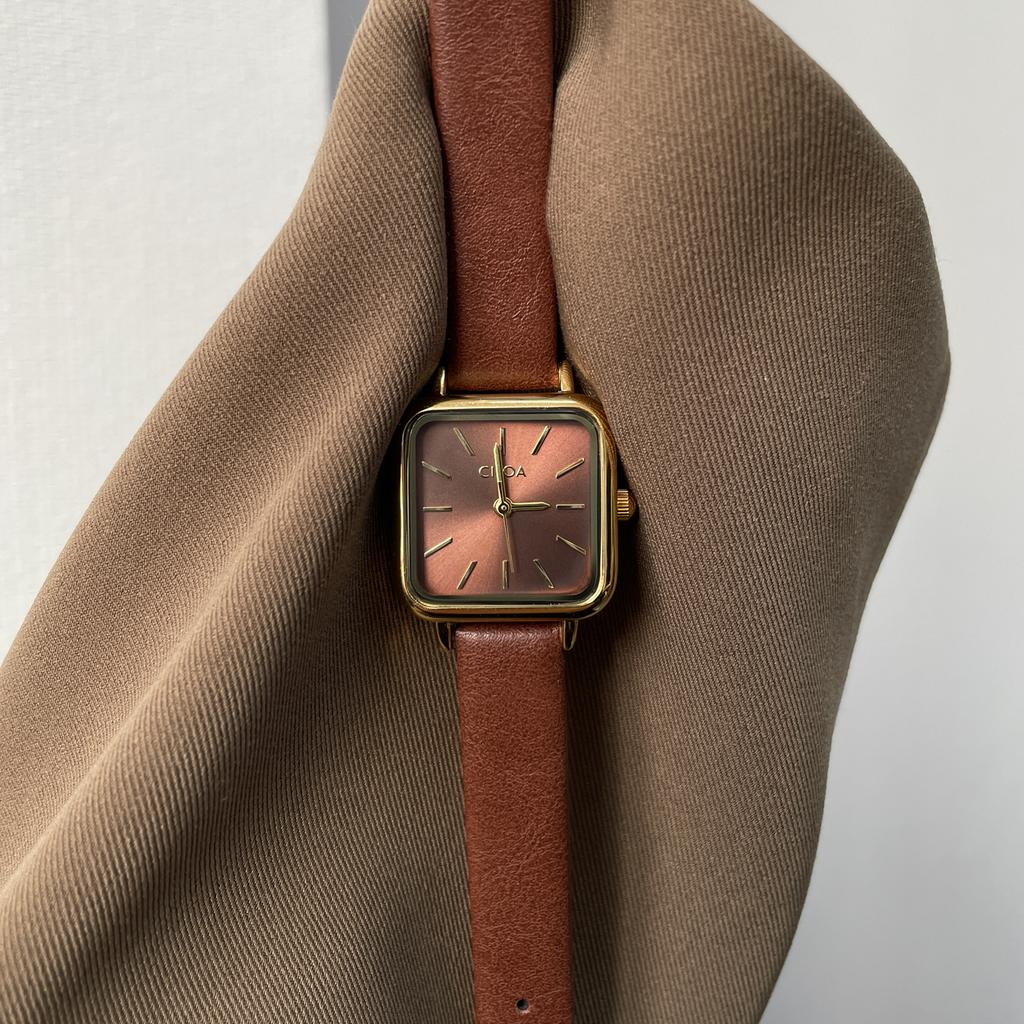 Burgundy Watch New Style Small And Exquisite, Elegant Women'S Wristwatch, Trendy Women'S Watch, Women'S Wristwatch.
