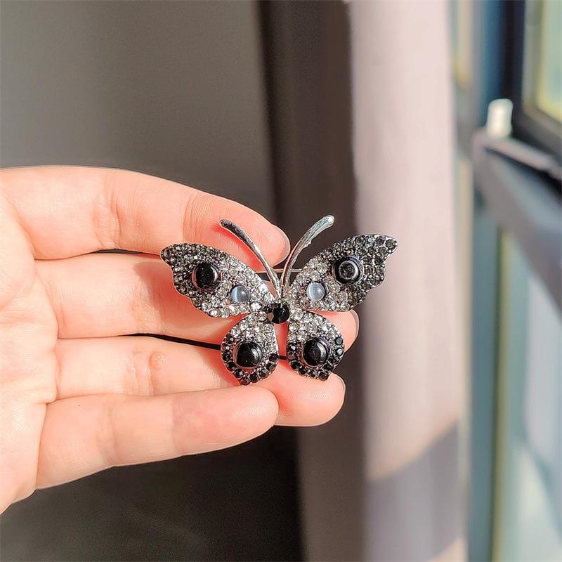 Creative Rhinestone Butterfly Brooch Femininity Fashion Coat Pin Pin Brooch Accessories