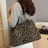 New Fashion Tote Bags Shopping and Travel Canvas Bags New Women Popular Handbags Large Capacity Leopard Shoulder Bags