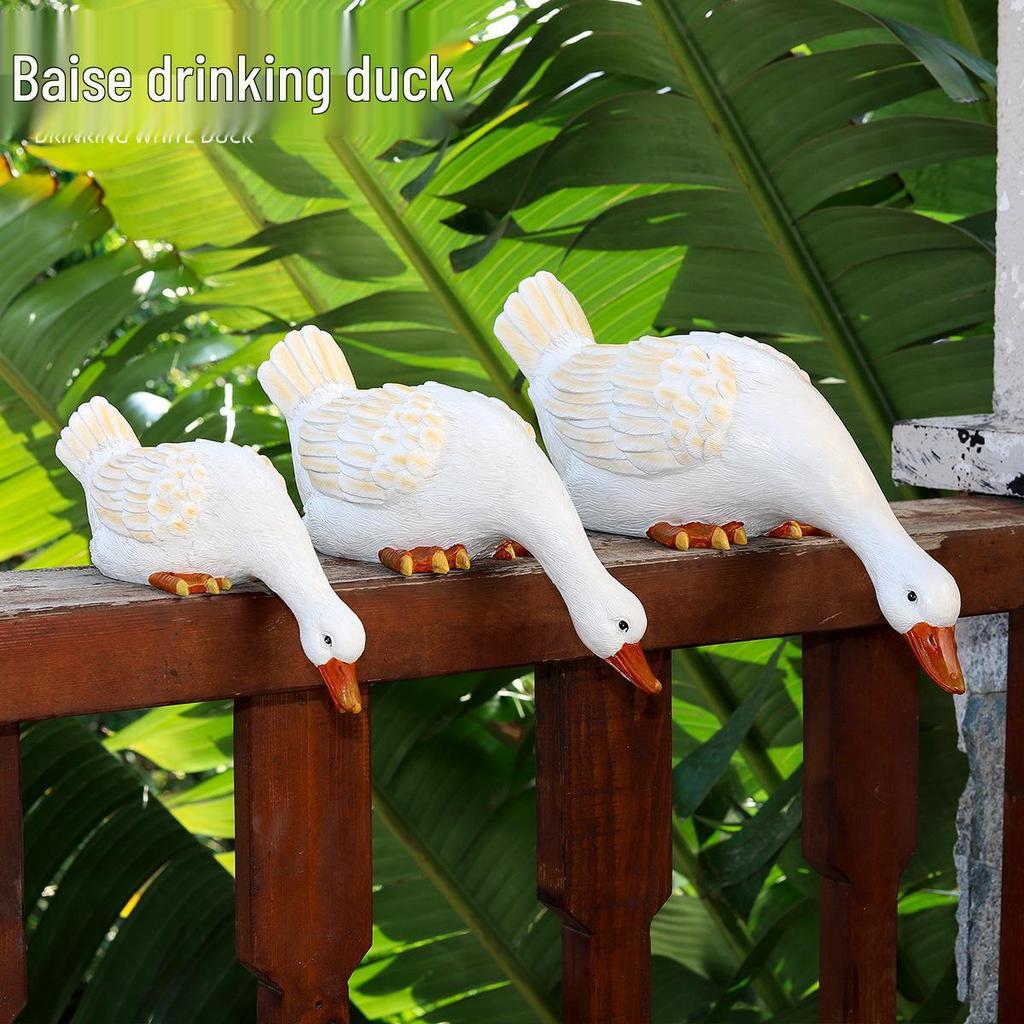 Белый пруд с утками и рыбами - Садовая фигурка из смолы