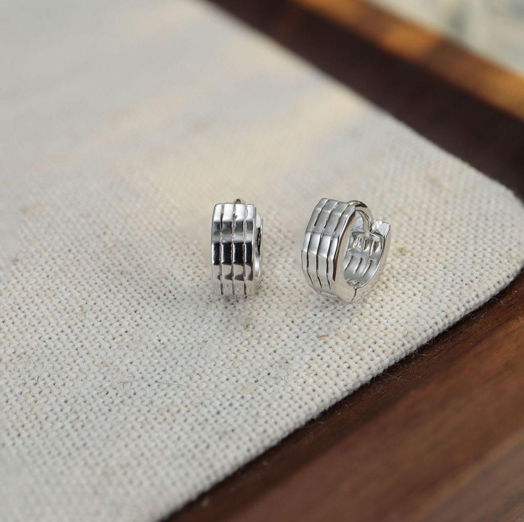 S925 Sterling Silver Striped Ear Cuffs Versatile Small Hoops
