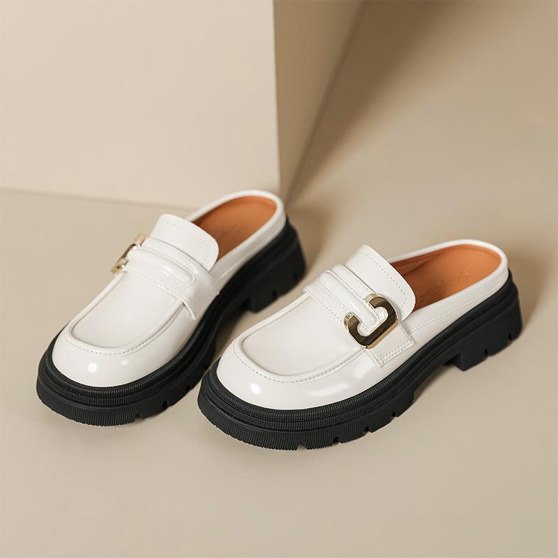 2025 spring hot models on the new baotou half slippers thick soles wear cool slippers British style small leather shoes women