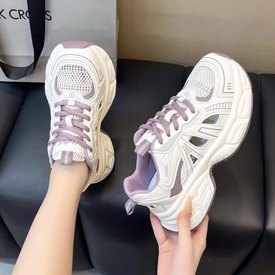 Женская обувь – Кроссовки