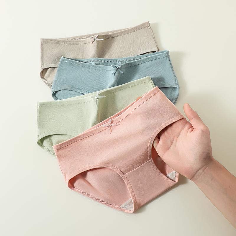 Набор женских хлопковых трусов с милыми принтами. 5 шт