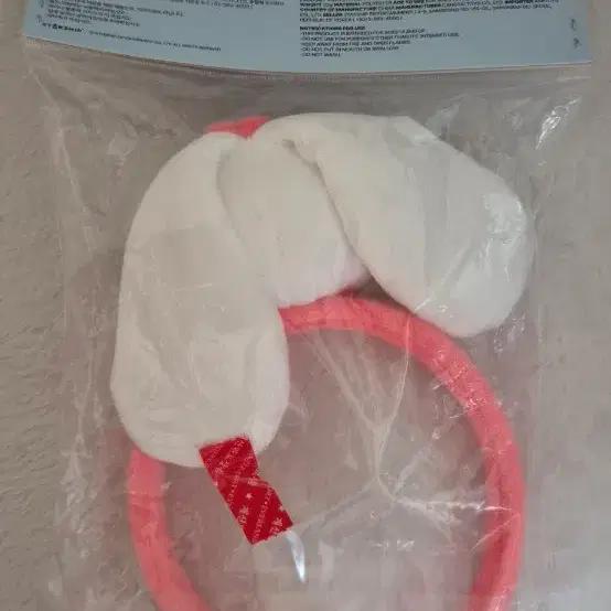 Cherry Wonyoung Headband. Everland Collaboration MD Goods (sealed)