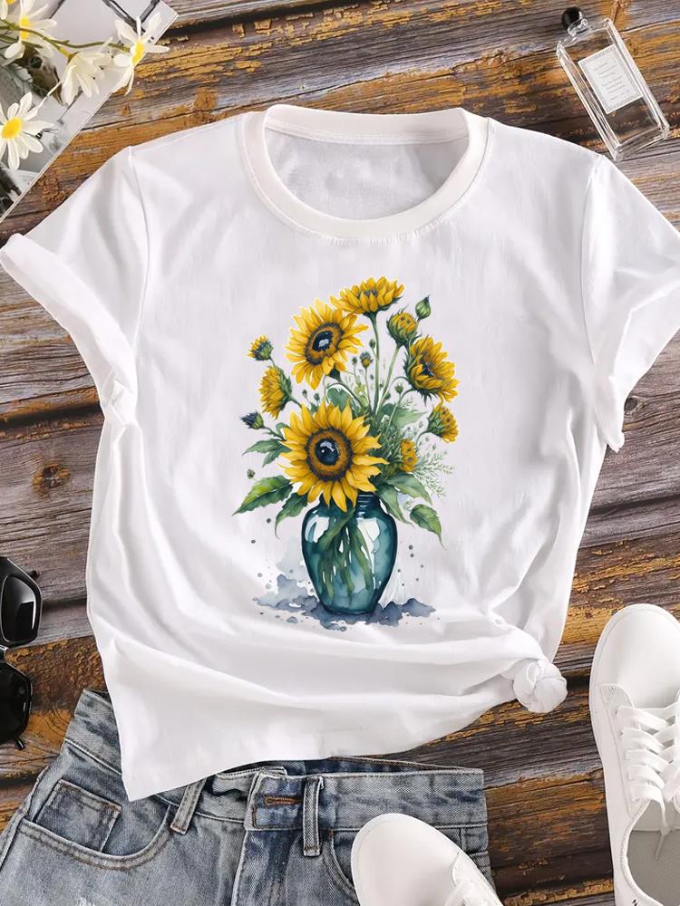(Asian Size) Women Tee Top Love Heart Floral Cute 90s Clothing Ladies Casual Short Sleeve T Shirt Fashion Print Lady Female Graphic T-shirts