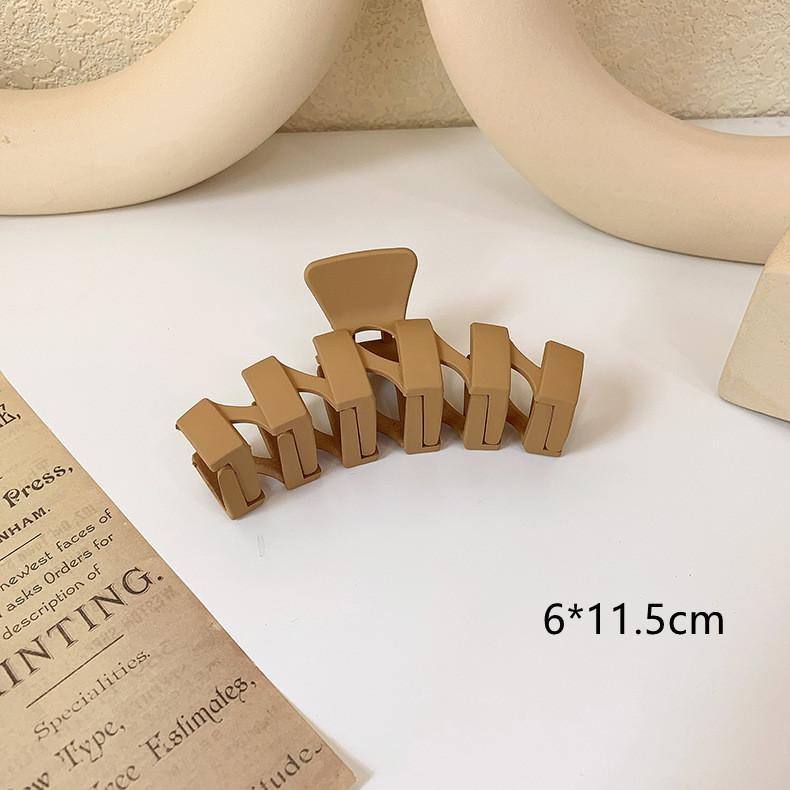 1pcs Korean Coffee Large Hair Claws Acrylic Hairpins Barrette Crab Hair Clips Headwear for Women Girls Braiders Hair Accessories