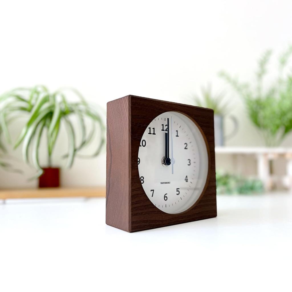 KATOMOKU Dual Use Clock 4, Brown, km-95BRRC, Radio-Controlled Clock, Wall or Tabletop Use, Continuous Second Hand, 14cm