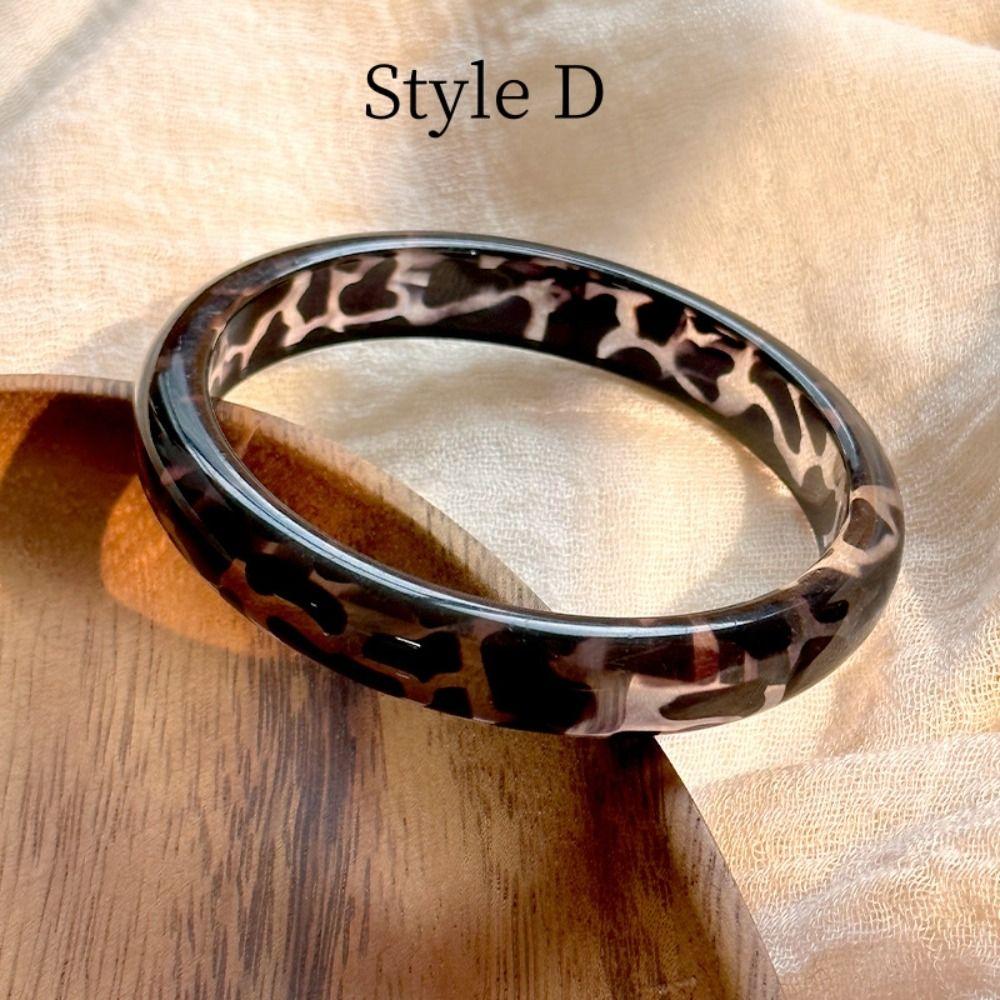 Круглые браслеты из смолы, гладкие женские кольца на руку, модные браслеты с леопардовым принтом для женщин