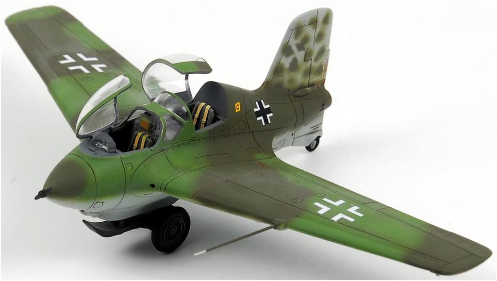 Wolfpack Design Luftwaffe Rocket Fighter Komet 2 набор пластиковая модель самолета WOLWP17209 1/72 Me163B/S