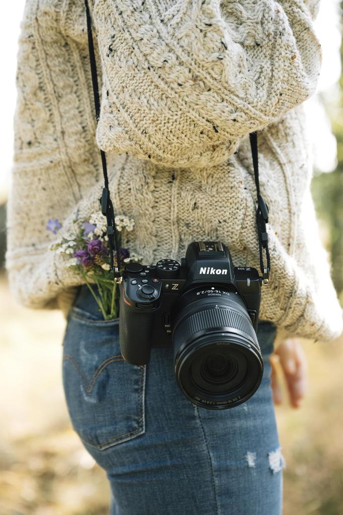 Nikon NIKKOR Z DX VR standard zoom interchangeable lens for mirrorless cameras 16-50mm f/2.8 APS-C