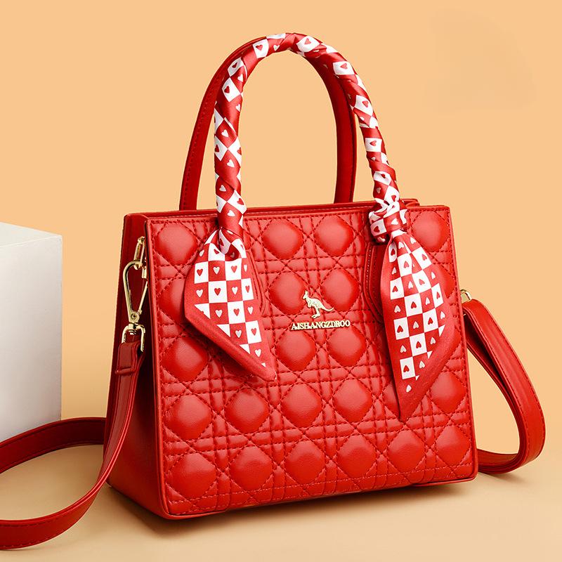 2024 New Brand Design Small Bag Women's Bag Luxury Trendy Handbag Fashion Lingge Single Shoulder Straddle Bag