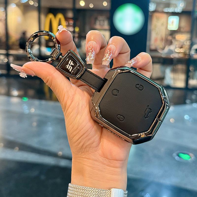 Кожаный чехол для ключа с металлическим зажимом для моделей Jetour Freedom 2024-2025