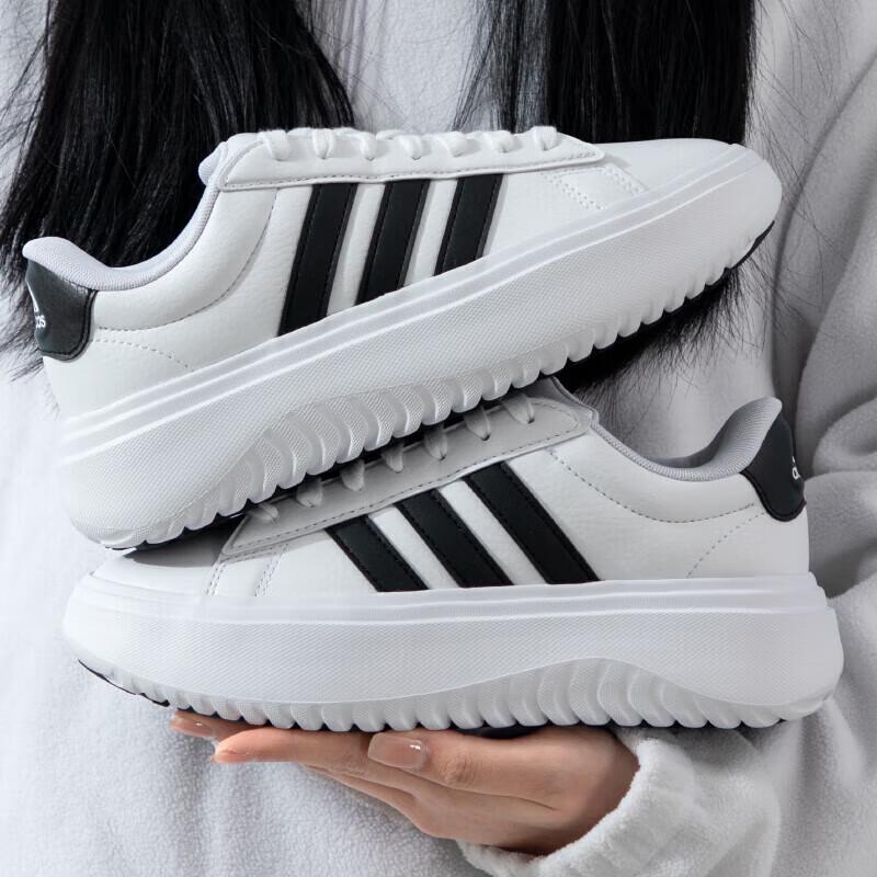 adidas Женские повседневные кроссовки IE1092