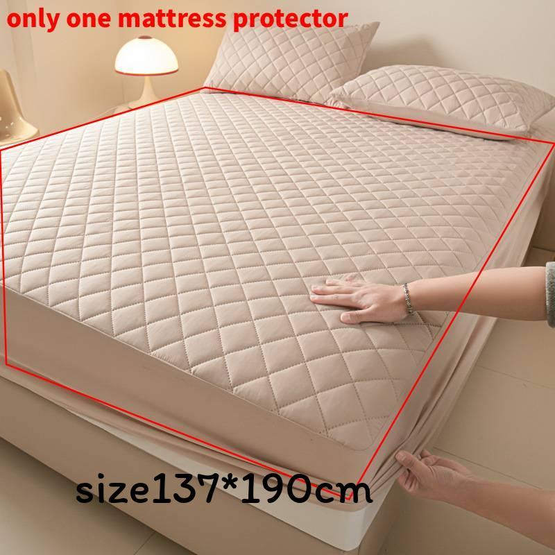 Polyester Bed Cover With Solid Color Design For Bed Protects Mattress And Prevents Dust