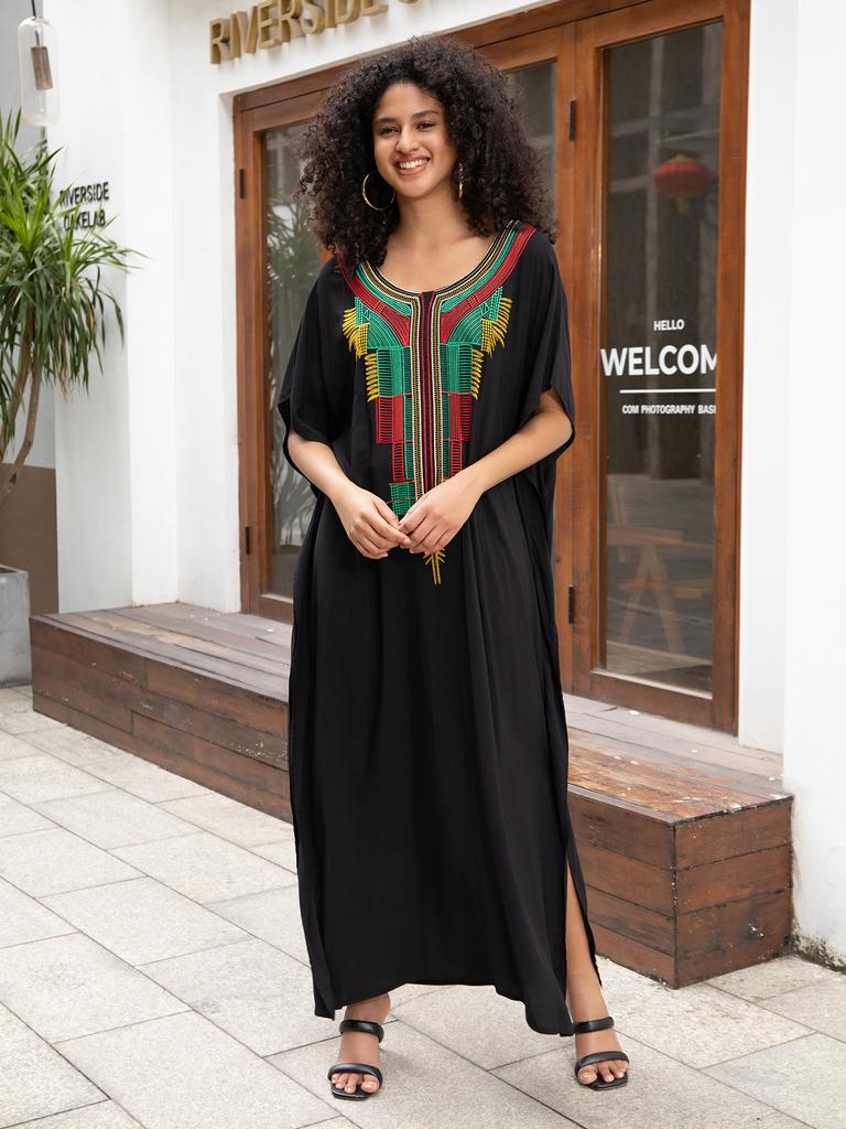 Beach Kaftans Black Embroidery Middle East Women Maxi Dresses Summer Holiday Bathing Suits