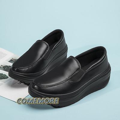 Женские туфли Весна PU кожа Мягкая подошва Рабочая обувь Женские черные мокасины Спорт для медсестры Женщина Платформа танкетка Плюс Размер 42