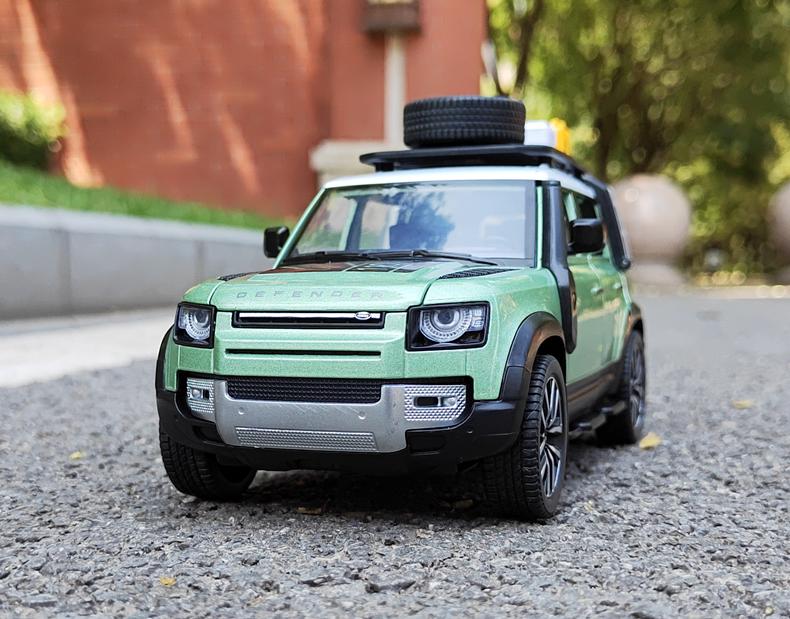 1/24 Новый внедорожник Land Rover Defender 2022 года, литая модель автомобиля, литой металл, внедорожные транспортные средства, модель, коллекция, детские подарки, игрушка