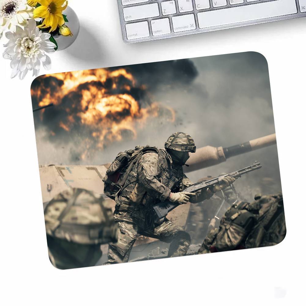 Игровой коврик для мыши Battlefield 6 Маленький коврик для мыши с заблокированным краем Для геймеров Настольный коврик для компьютера Прямоугольный Противоскользящий Резиновый