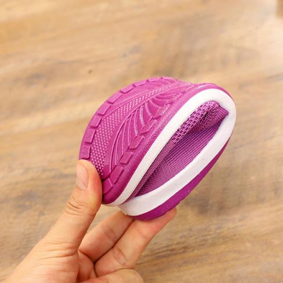 Туфли из старой пекинской ткани. Женские летние туфли с дышащей сеткой. Нескользящая спортивная обувь для женщин среднего и пожилого возраста. Летающая тканая прогулочная обувь.