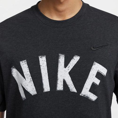 Nike Дышащая футболка с коротким рукавом и принтом логотипа-буквы для мужчин Черная