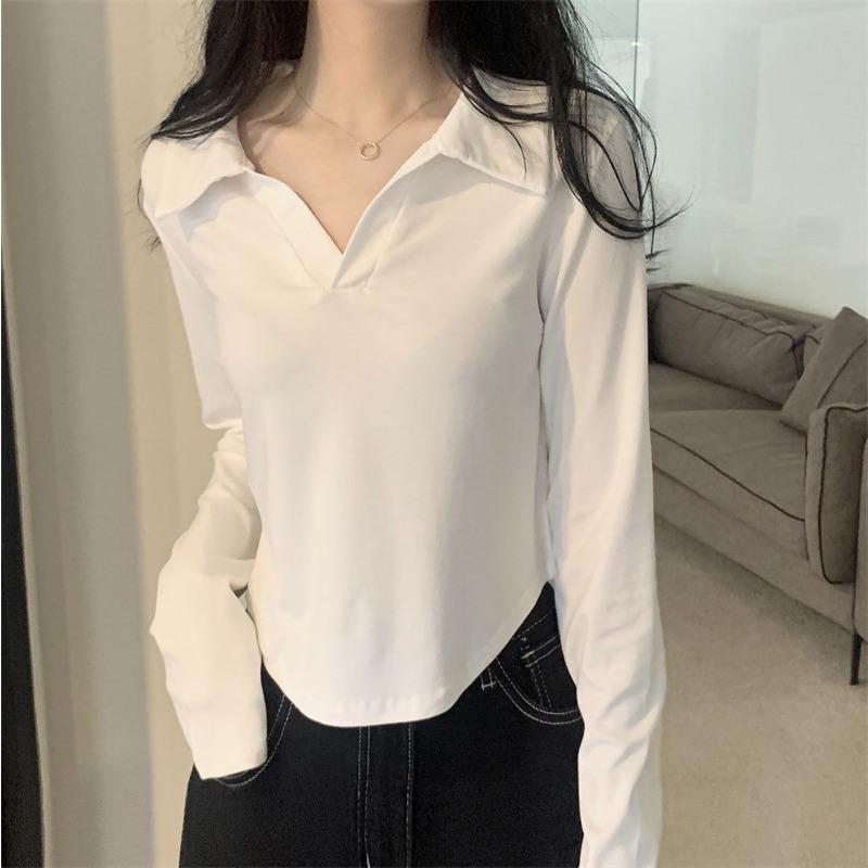 Белая футболка с V-образным вырезом и длинными рукавами женская новая для ранней осени, облегающая, для ношения под низ с коротким низом, студенческий топ, тренд