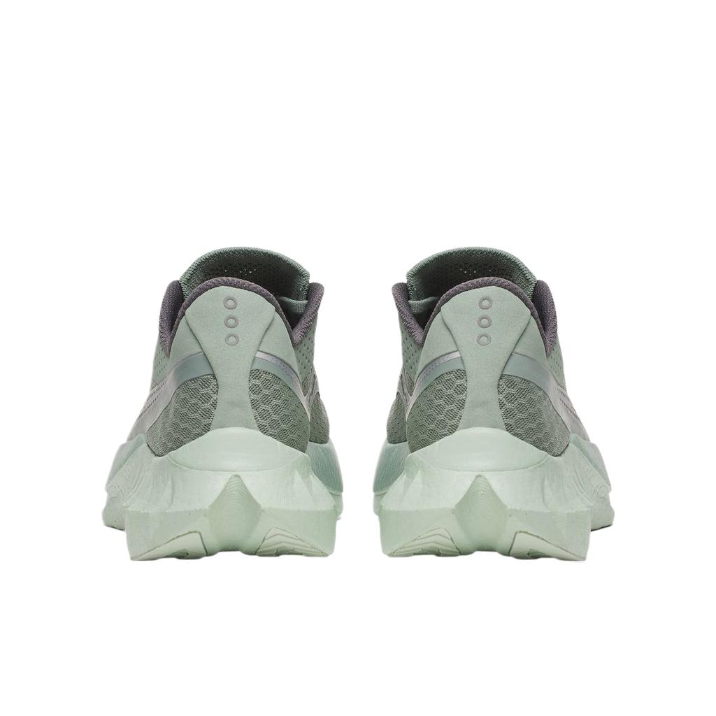 SAUCONY Кроссовки мужские Endorphin Pro 4 Iceberg Carbon Серые S20939-228