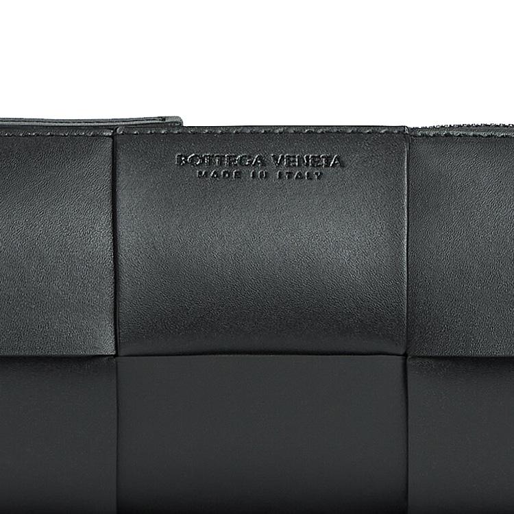 Bottega Veneta Сумка-цилиндр из кожи Canette Intreccio с плетеным узором и застежкой-молнией, мужская сумка через плечо, цвет Rock-Gray 741561VB1K02077
