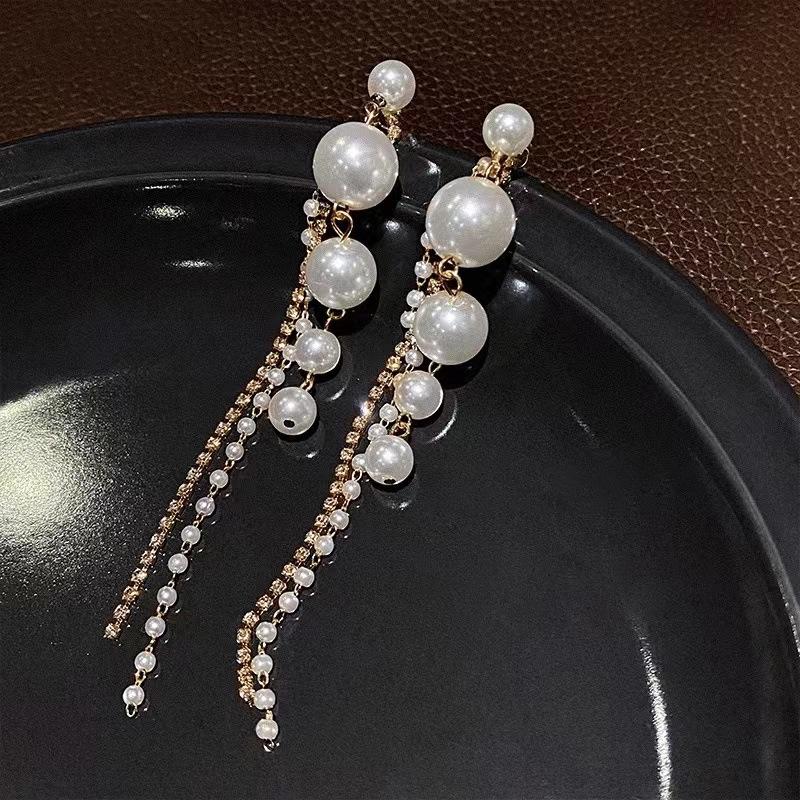 European Statement Long Drop Earrings for Women Crystal Pearl Metal Butterfly Round Heart Star Dangle Earrings Tassel Jewelry