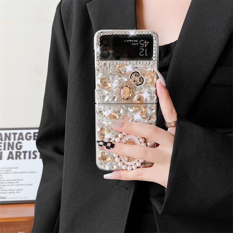 Retro Pearl Queen Portrait Phone Case For Samsung Galaxy Z Flip 6 5 4 3 Colorful Diamond Rhinestone Crystal Crown Clear PC Cover