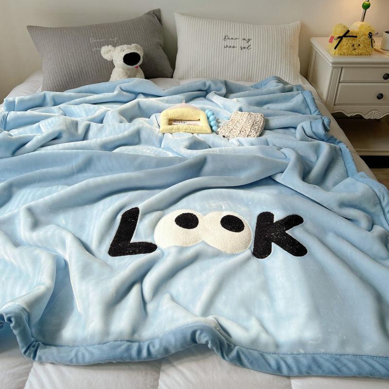 Soft Flannel Throw Blanket Lightweight Warm Bed Blanket For Bedroom Couch