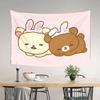Гобелен с принтом Рилаккумы от Sanrio украшен милыми мультяшными персонажами с розовыми заячьими ушками и белыми хвостами