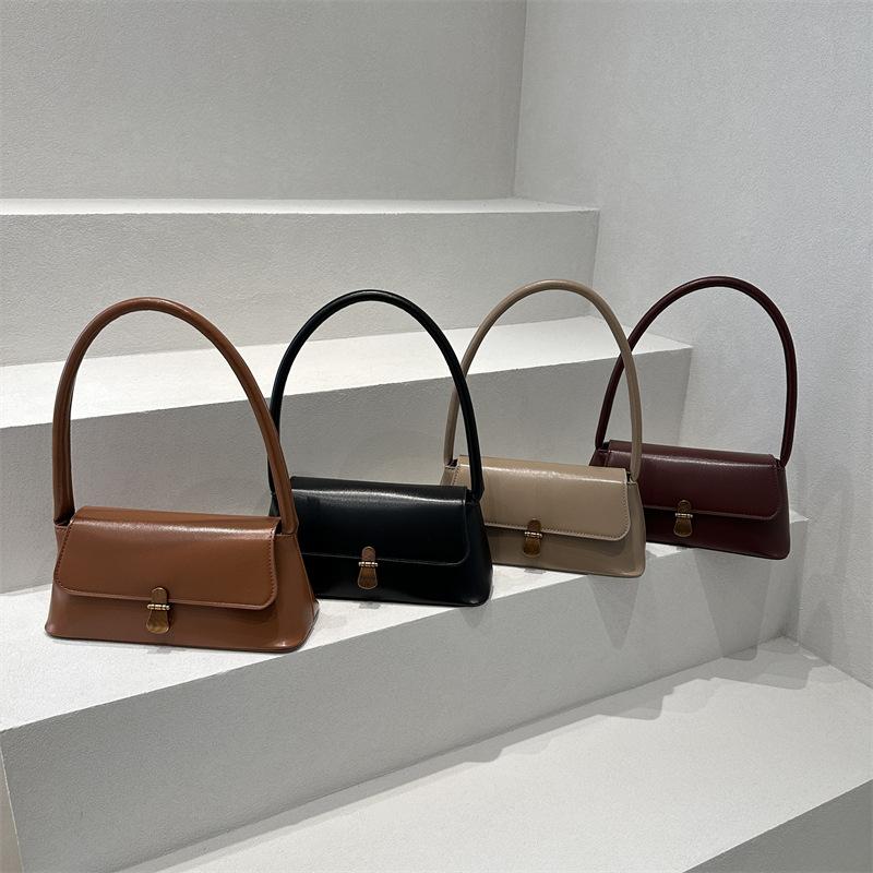 2025 Autumn New Underarm Bag Women's Popular Niche Fashion Shoulder Bag High-end Commuter Baguette Bag