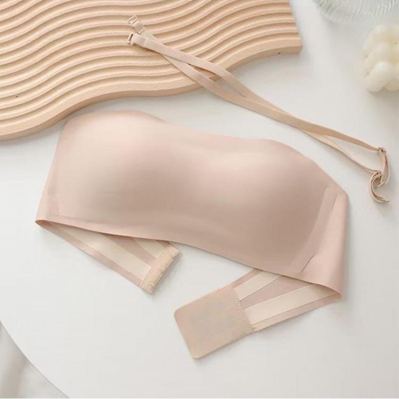 Seamless Strapless Bandeau with Non-Slip Jelly Strip for Women, Beautiful Back Design, Ideal for Small Chest