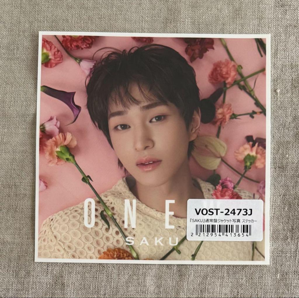 [Б/У] Бонусный прозрачный файл и наклейка ONEW SAKU