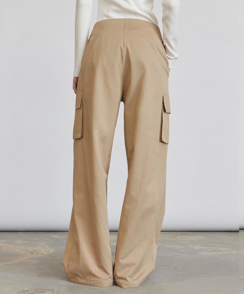 ITOV SEOUL Cotton Tuck Cargo Pants Be