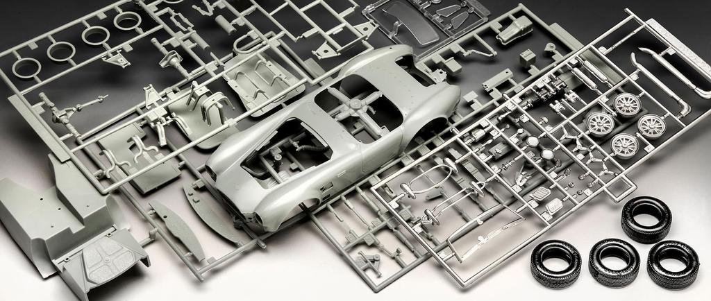 German Revell 1/25 scale AC Cobra 289 plastic model kit 07669