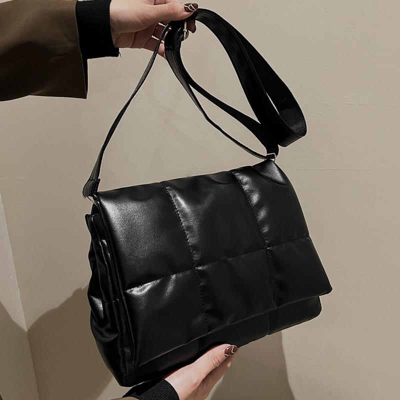 Luxury Embroidered Plaid Shoulder Bag Women Flap Messenger Bag Solid Color Crossbody Bag Retro Lady Armpit Handbag Shoppig Bags