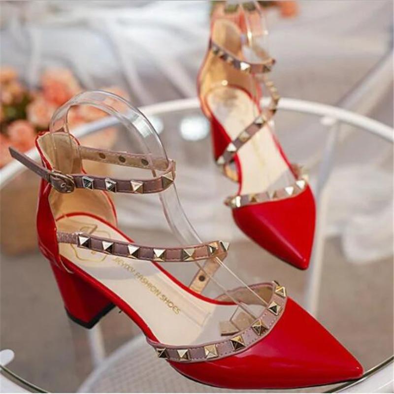 Новые сексуальные элегантные женские сандалии Baotou, корейская мода, заклепки, острые высокие каблуки, сексуальные женские туфли с неглубоким ртом
